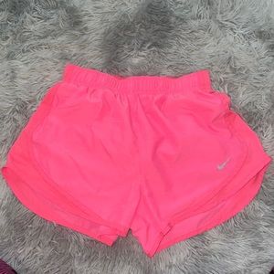 Women’s hot pink nike shorts size small